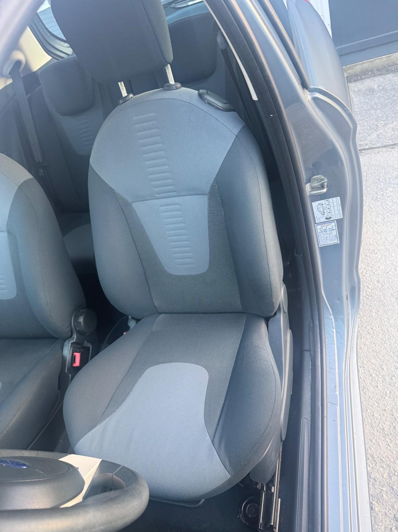 Ford Ka 1.2 8V 69CV Titanium