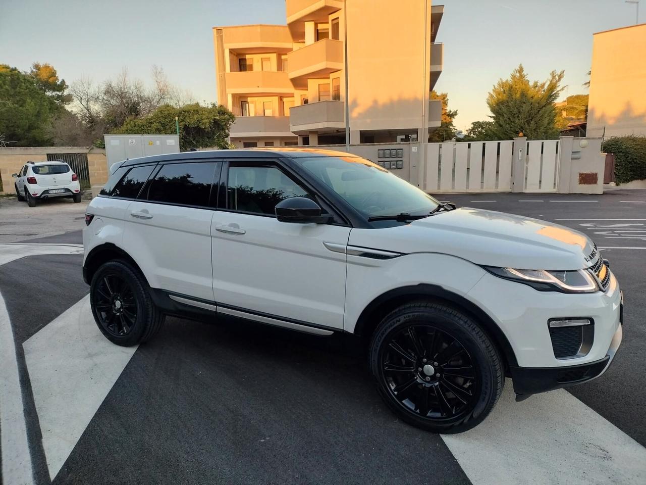 Land Rover Range Evoque 2.0 TD4 180 CV 5p. HSE