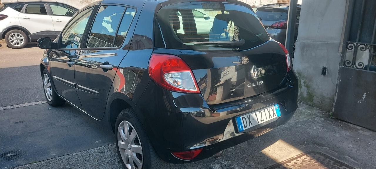 Renault Clio 1.2 16V 5 porte Dynamique