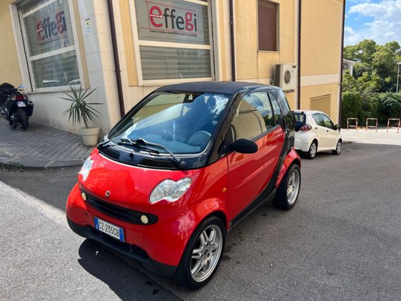 Smart ForTwo 700 coupé pure (45 kW)