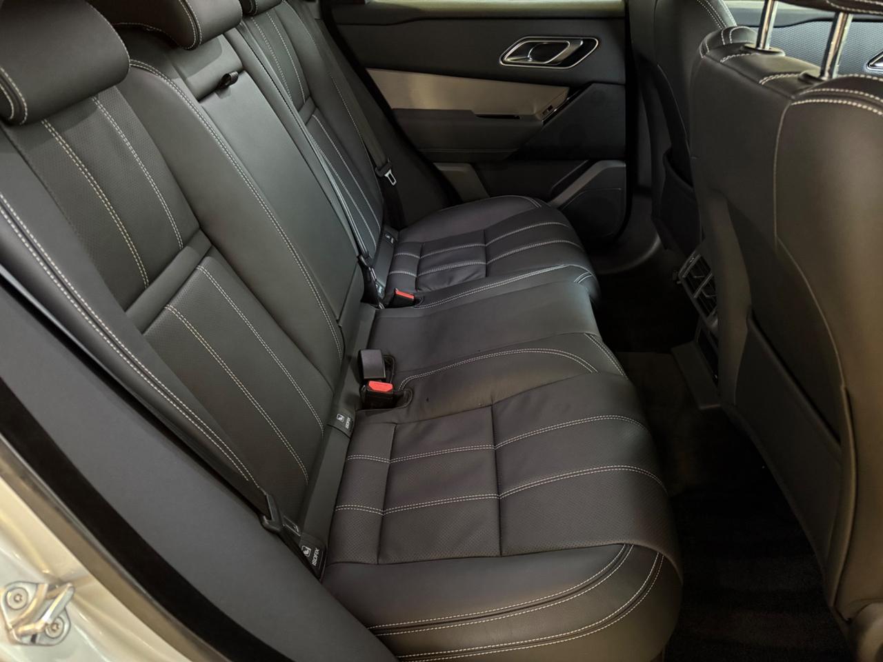 Land Rover Range Velar 2.0D I4 204 CV R-Dynamic S