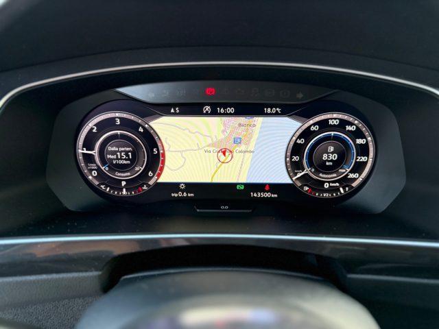 VOLKSWAGEN Tiguan 2.0 TDI DSG R-LINE GARANZIA Iva esp