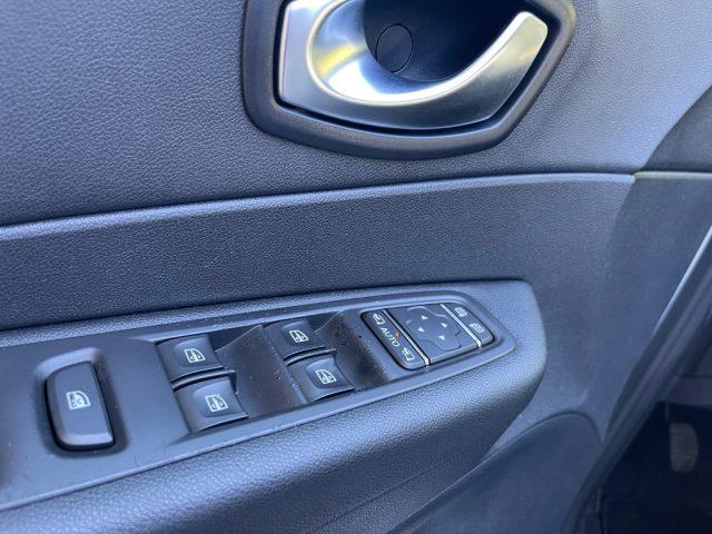 RENAULT Captur 0.9 90CV UNIPROPRIETARIO ADATTA PER NEOPATENTATI