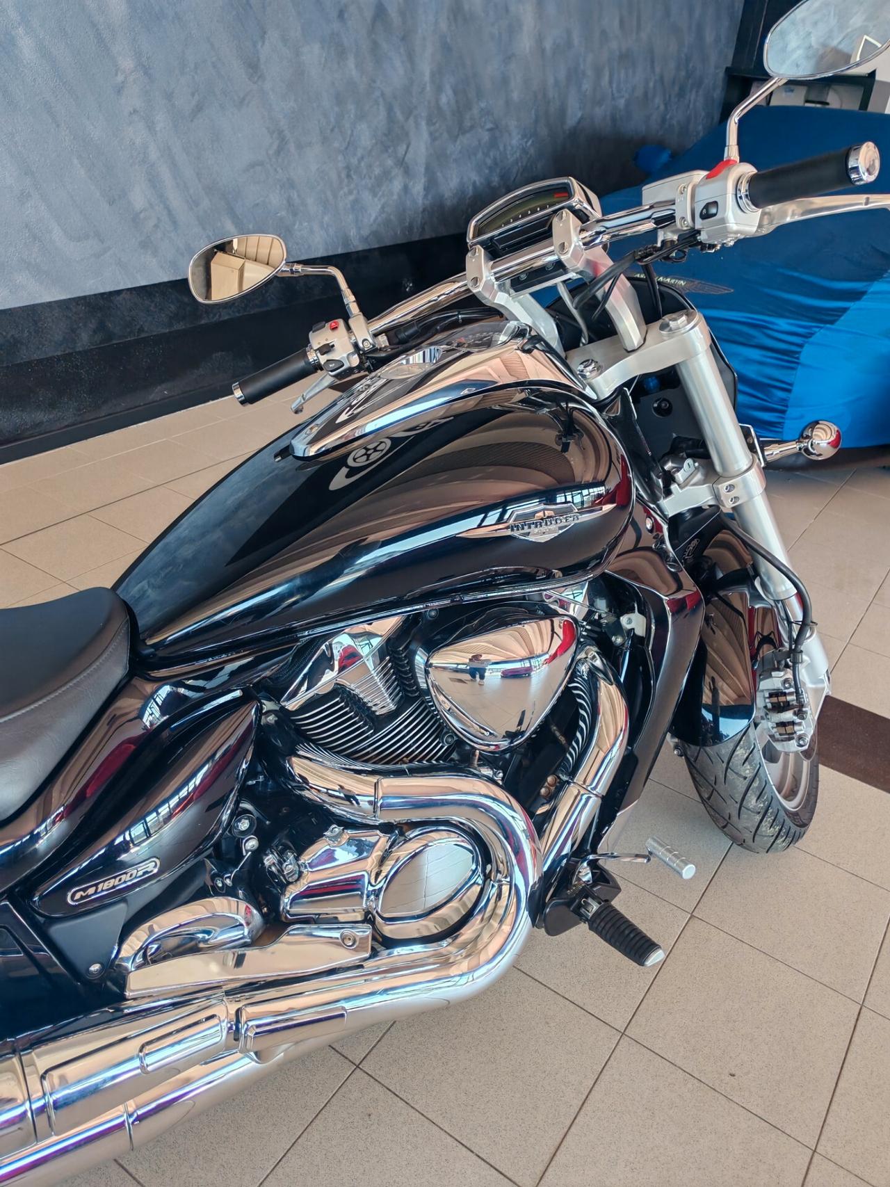 Suzuki VZR Intruder 1800