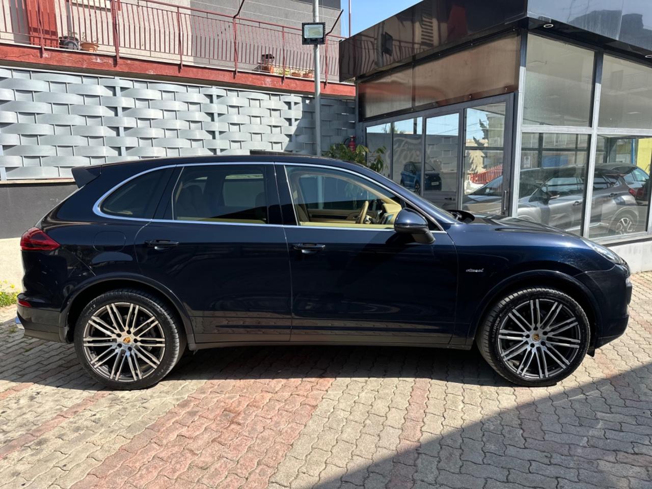 Porsche Cayenne 3.0 Diesel Tetto Pelle Platinum 2015
