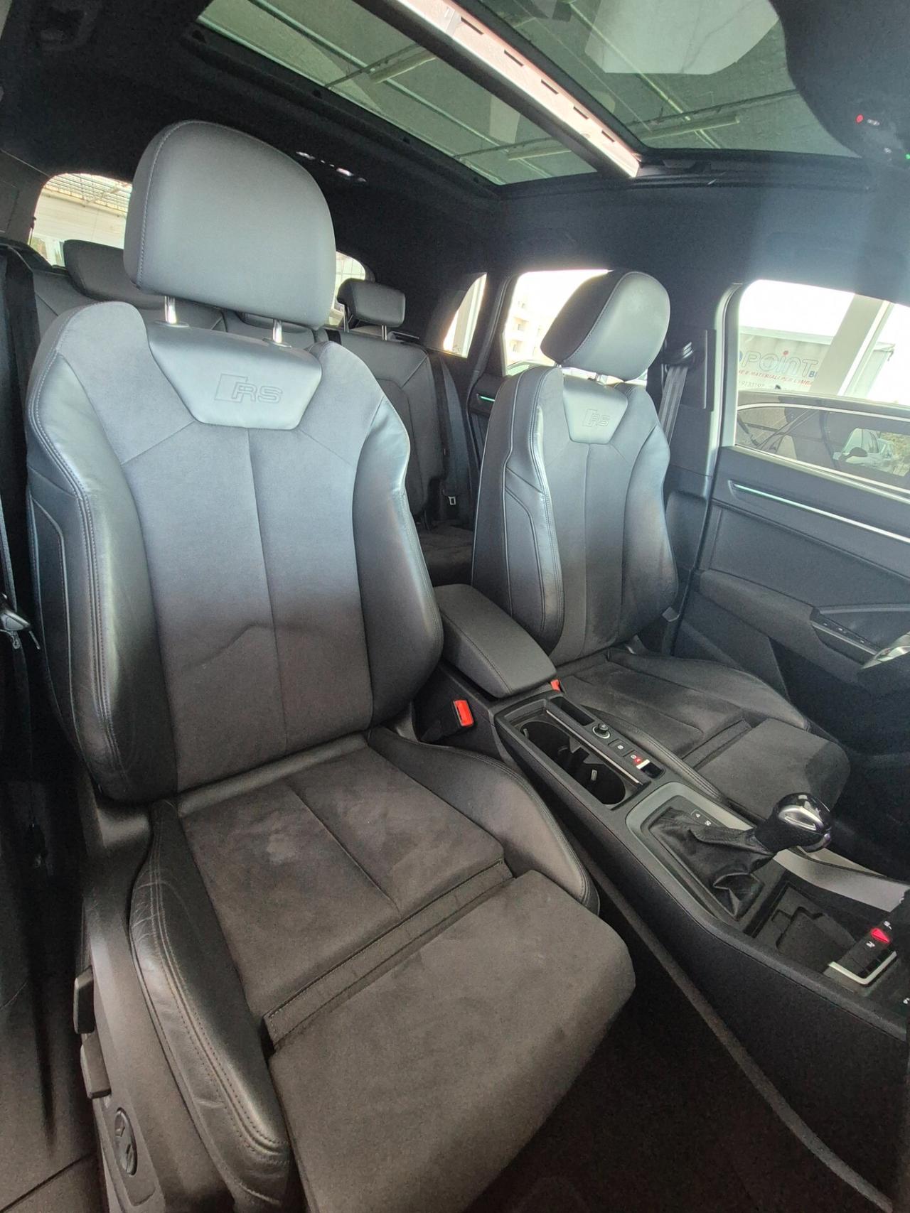 Audi Q3 RS quattro S tronic 2023 - FULL SERVICED
