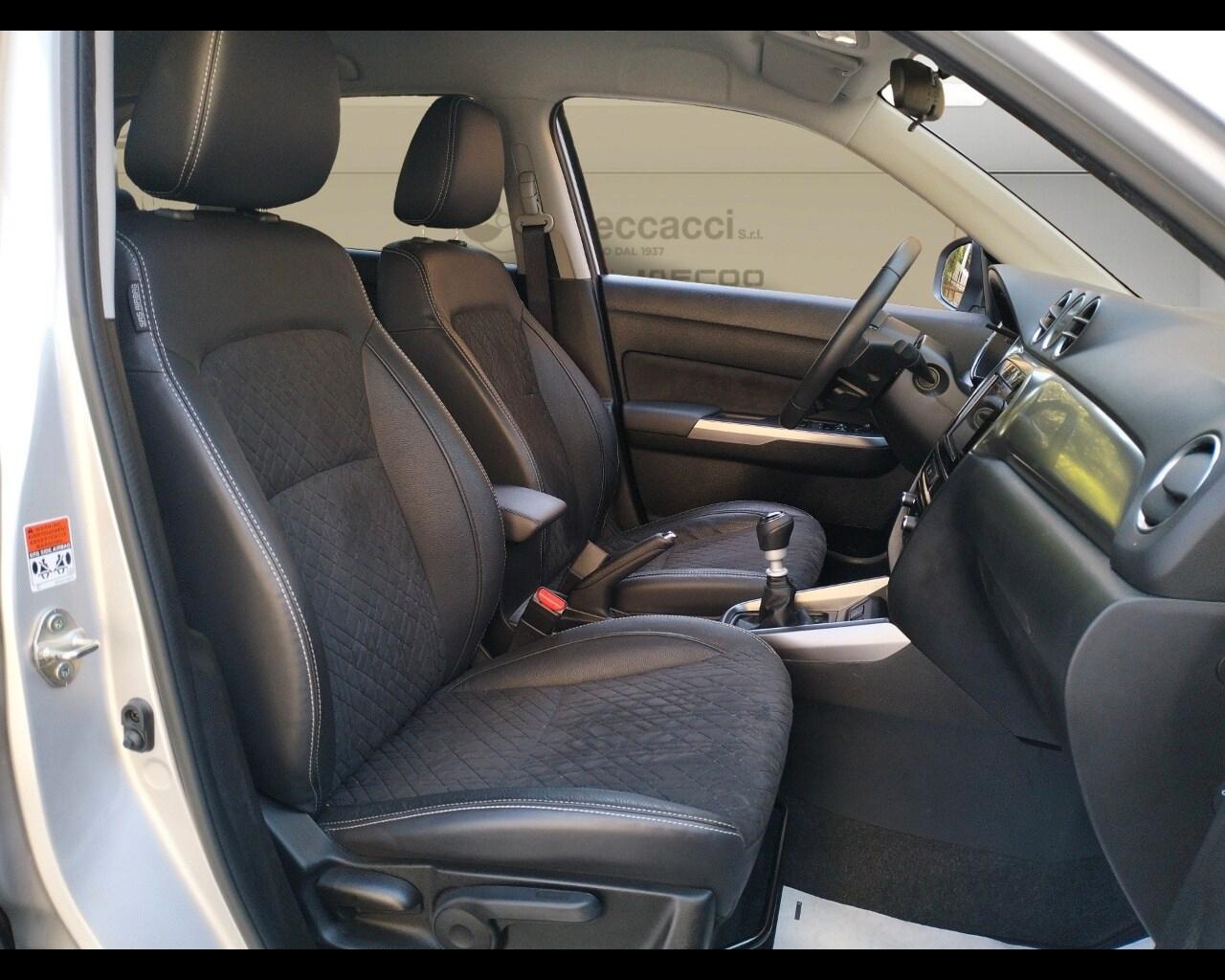 SUZUKI Vitara (2015) Vitara 1.4 Hybrid Top