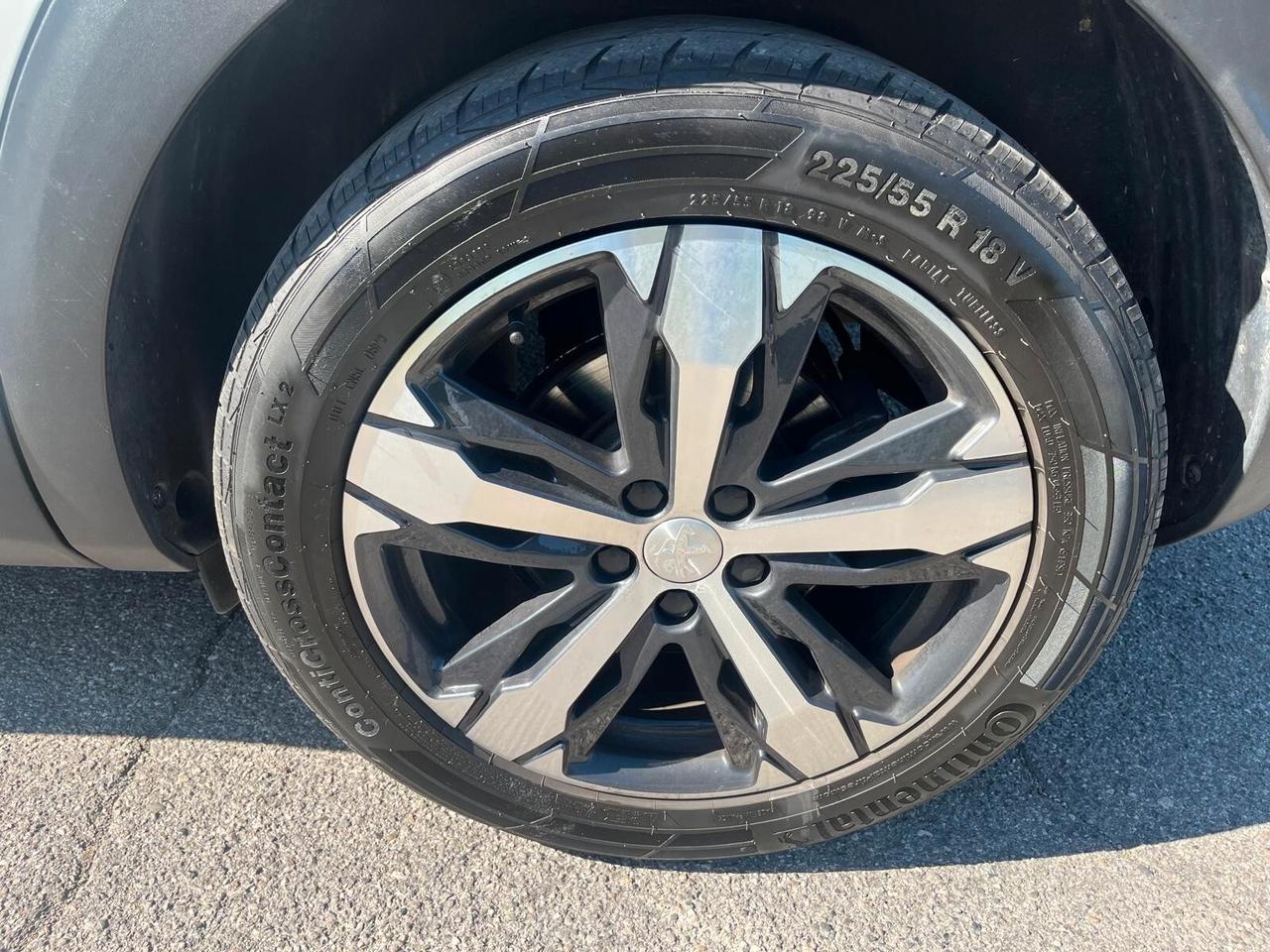 Peugeot 3008 BlueHDi 130 S&S EAT8 Allure