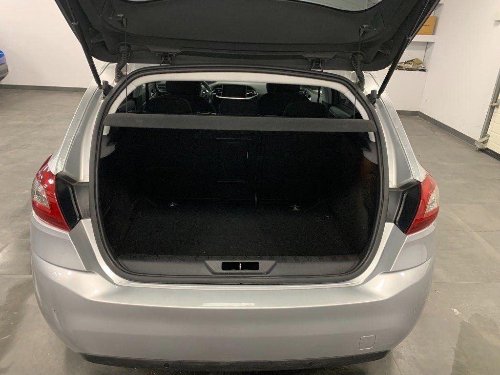 Peugeot 308 5 Porte 1.6 Diesel Automatico EAT6 Business