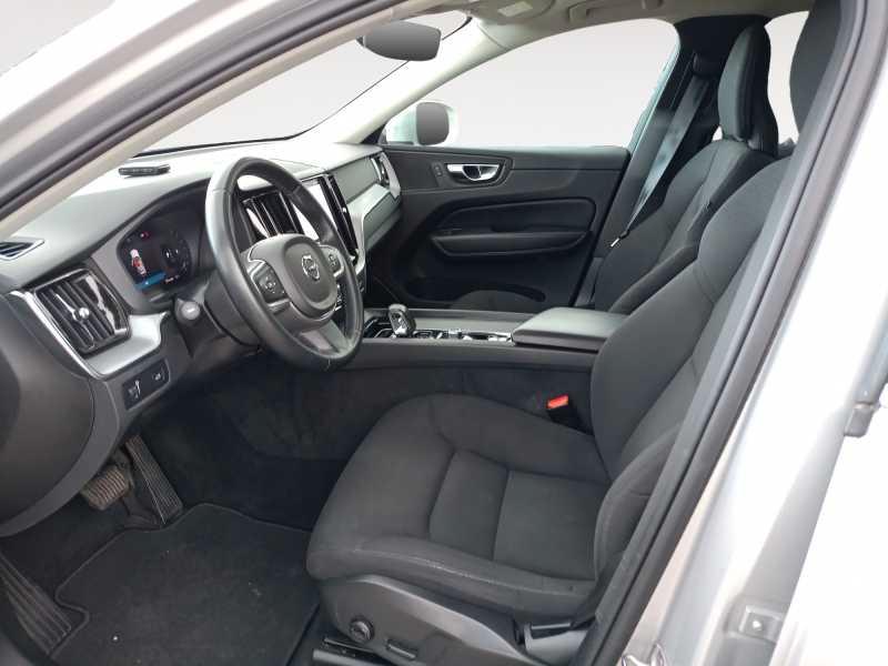VOLVO XC60 2.0 b4 Momentum auto