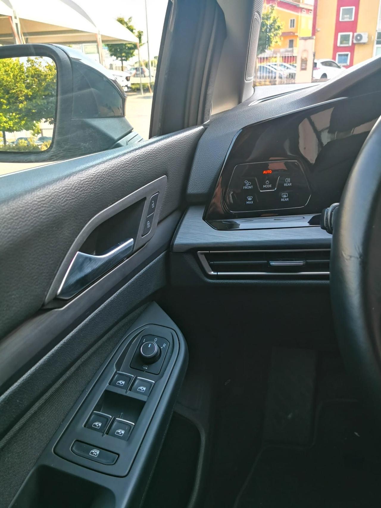 Volkswagen Golf 2.0 TDI 115CV Style **TELECAMERA**FULL LED**CAR PLAY**