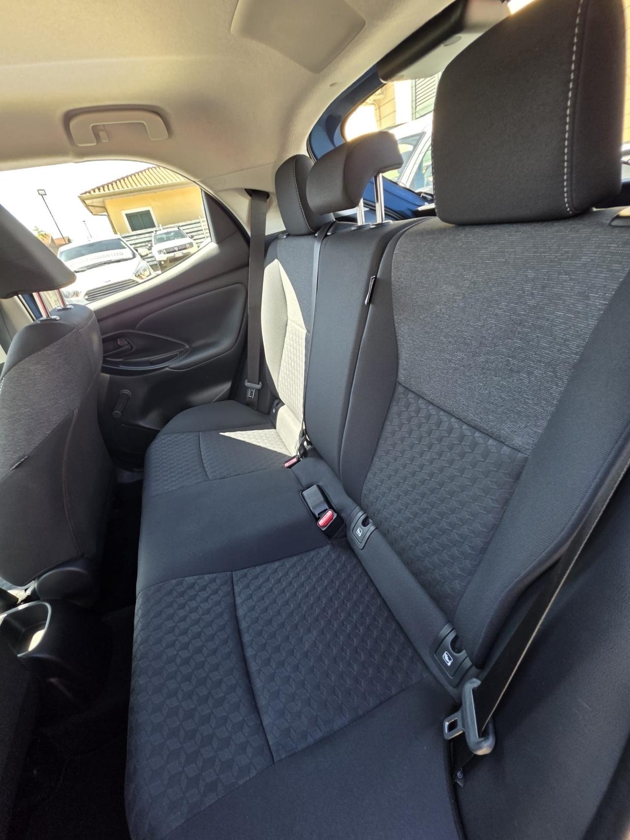 Toyota Yaris 1.0 5 porte Business km 36 mila garantita