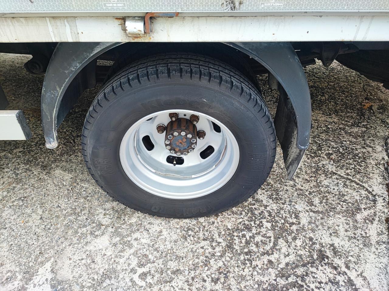 Nissan Atleon KM 271.000 Gancio Traino