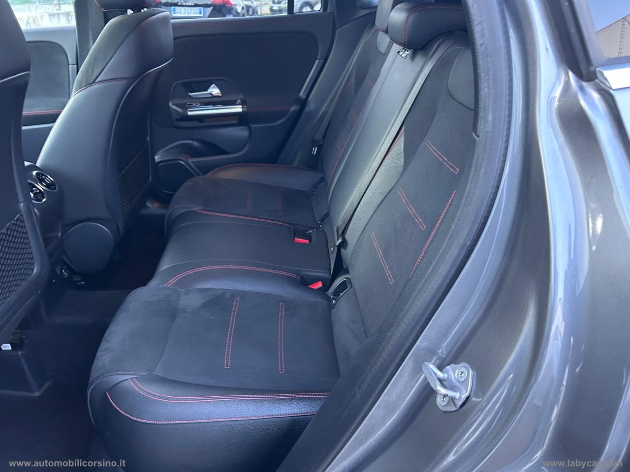 MERCEDES-BENZ GLA 200 d Automatic Premium