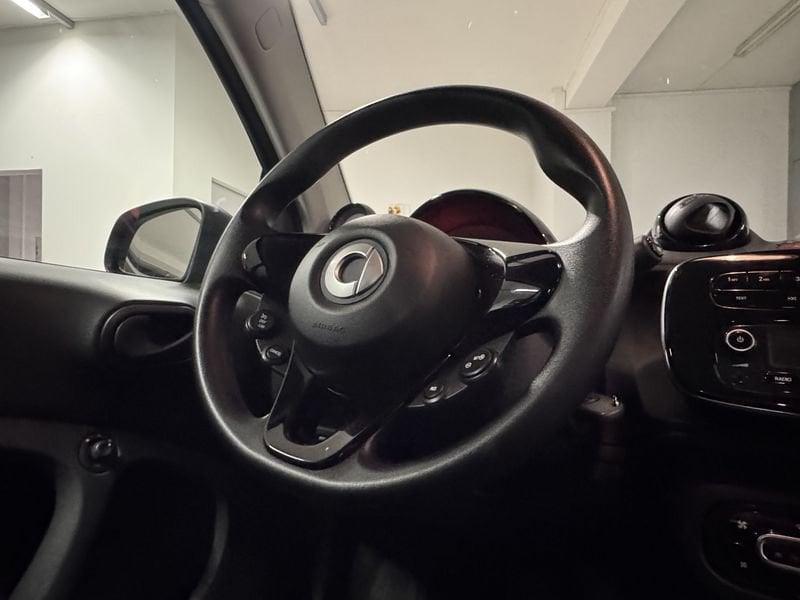 smart fortwo fortwo EQ Pure