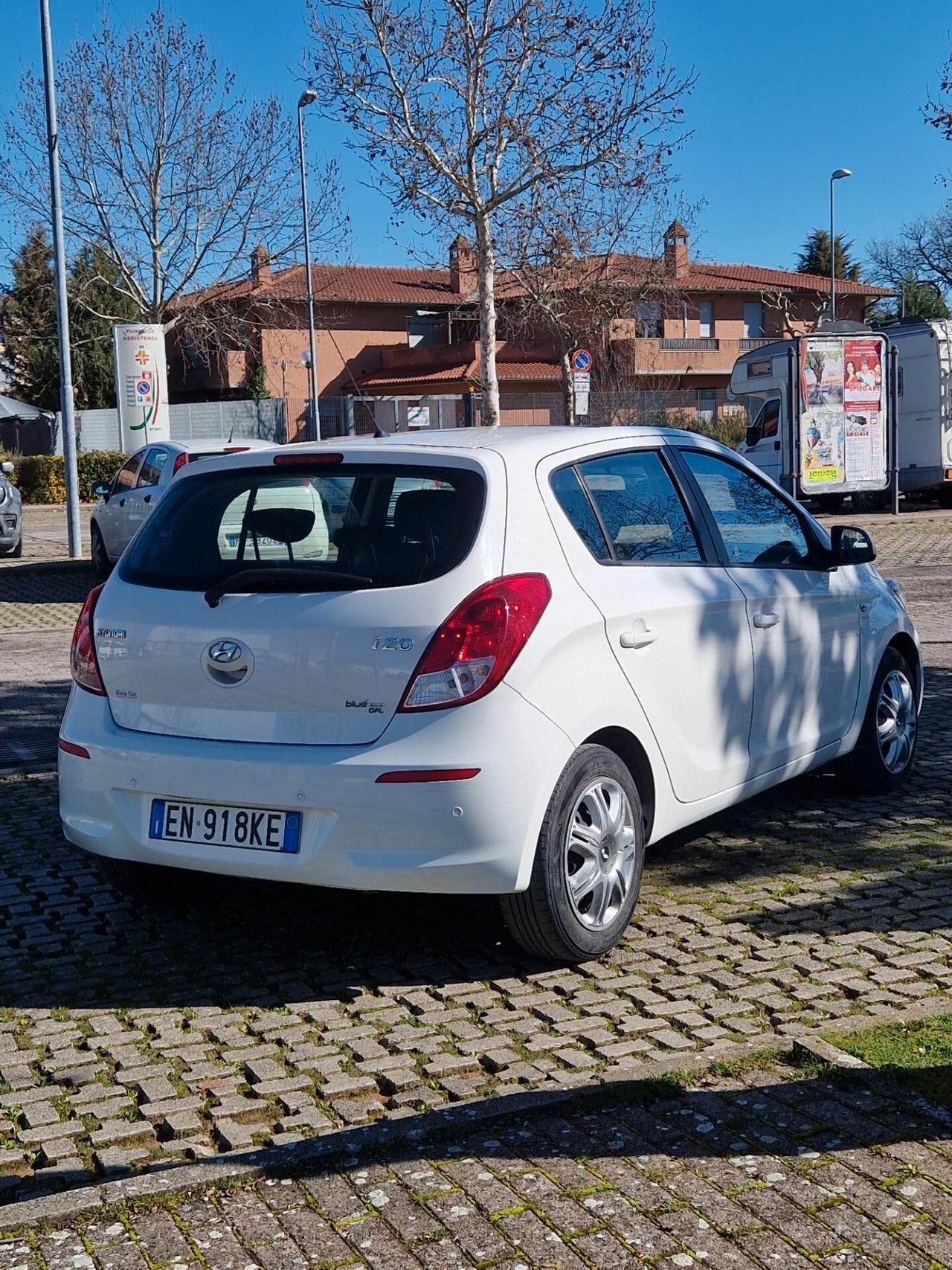 Hyundai i20 1.2 5p. BlueDrive GPL Sound Edition