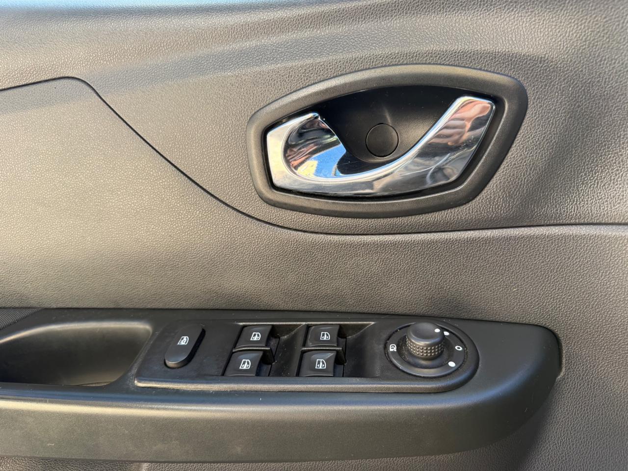 Renault Captur 1.5 dCi Energy Intens 90cv NAVI*Pronta consegna visibile in sede *
