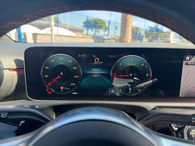 MERCEDES-BENZ A 180 d Automatic Premium