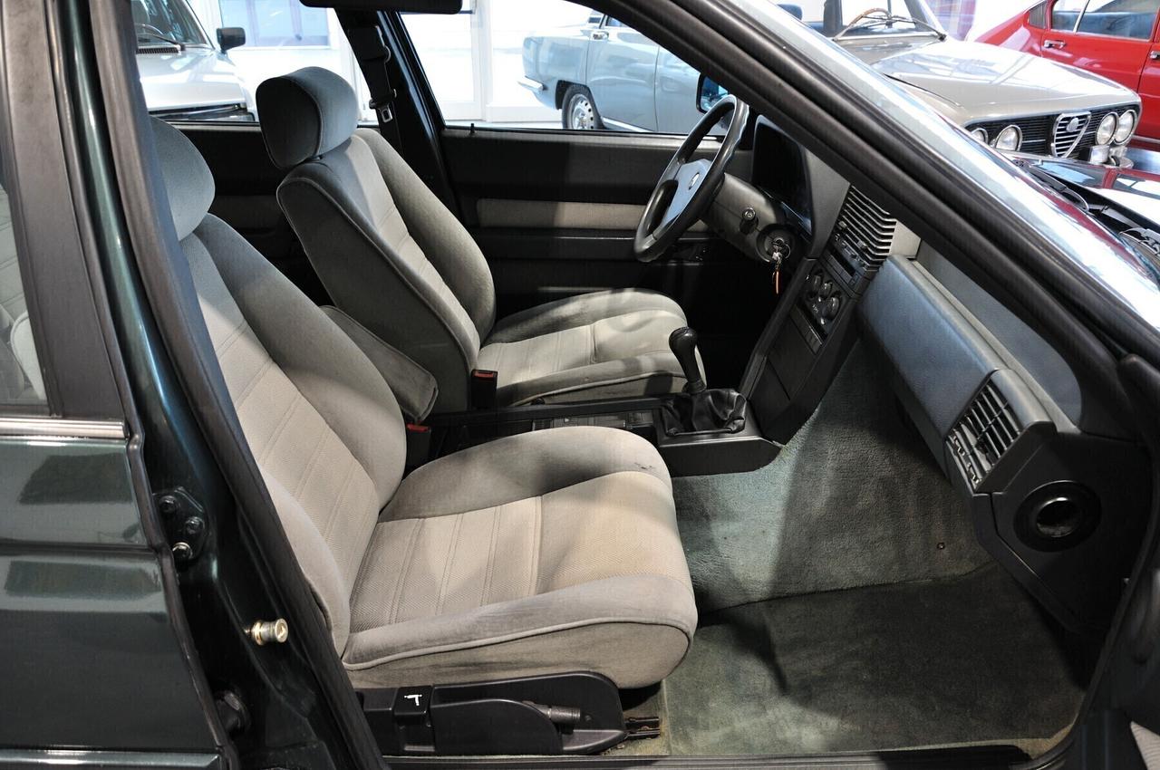 Alfa Romeo 164 2.0i Twin Spark ASI