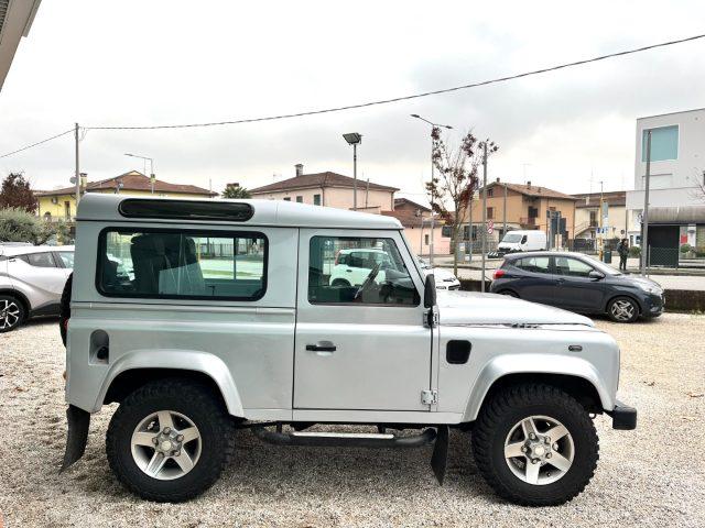 LAND ROVER Defender 90 2.4 TD4 Station Wagon SE N1 Autocarro