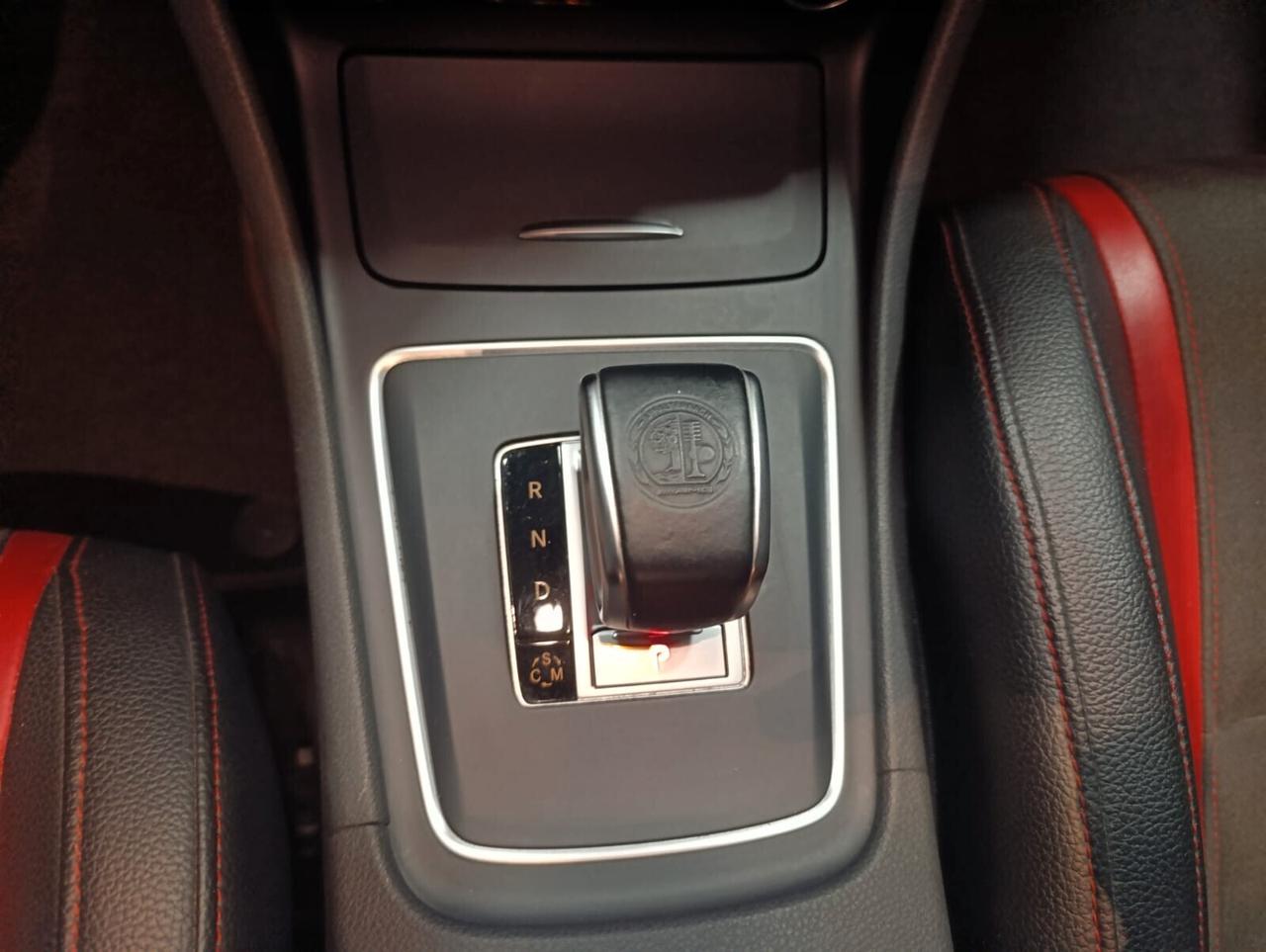 Mercedes CLA 45 AMG 4Matic del 2015
