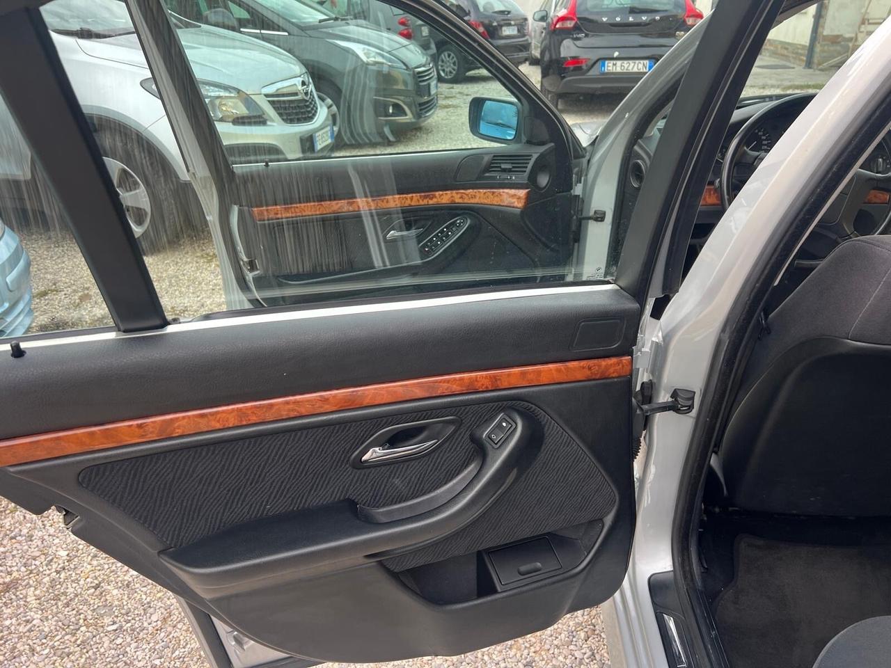 Bmw 525 525tds turbodiesel cat Attiva