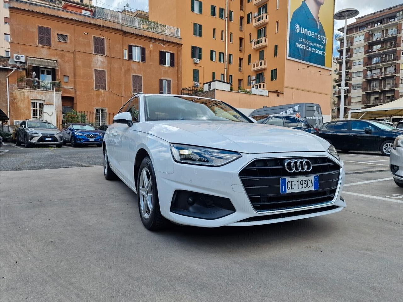 Audi A4 Avant 30 2.0 Hybrid/tdi Business 136cv S-tronic