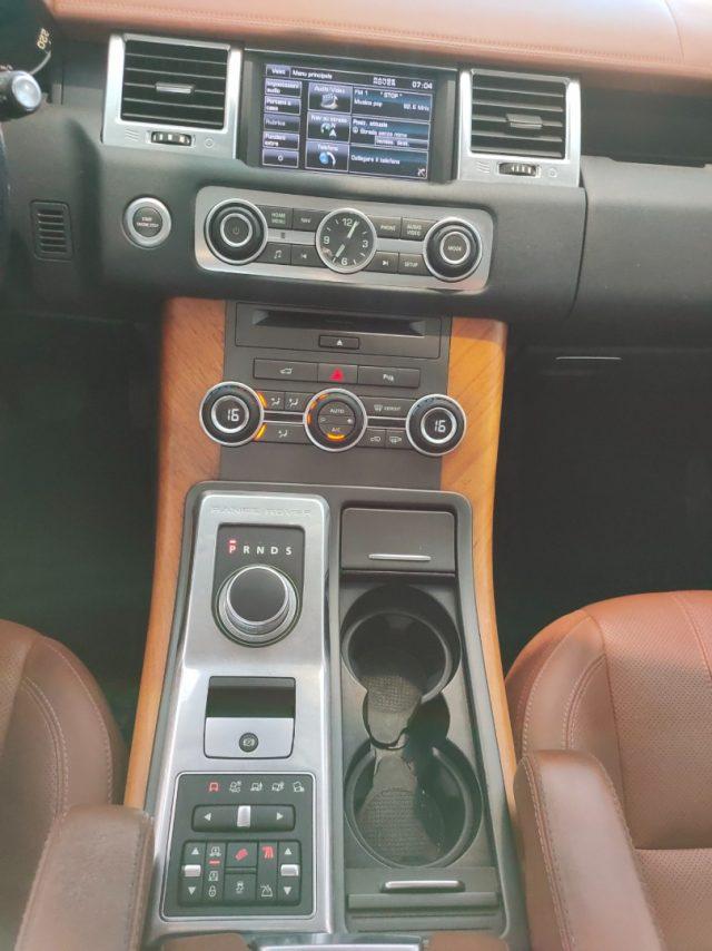 LAND ROVER Range Rover Sport 3.0 SDV6 HSE Aut. Pelle Navi Vetri Osc. Neopatent.