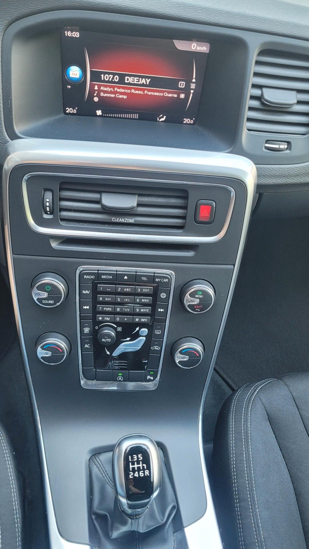 Volvo V60 Dynamic Edition