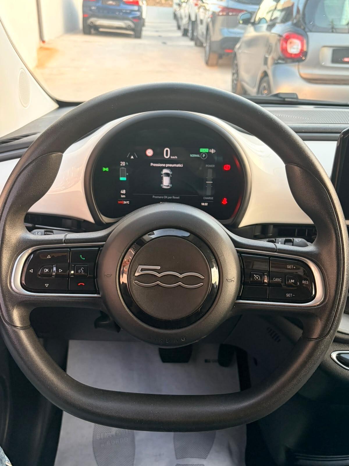 Fiat 500 500e Berlina 42 kWh Passion