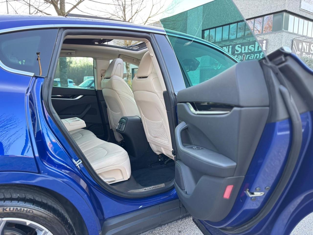 Maserati Levante V6 AWD Gransport 350CV •TETTO•PELLE BEIGE•