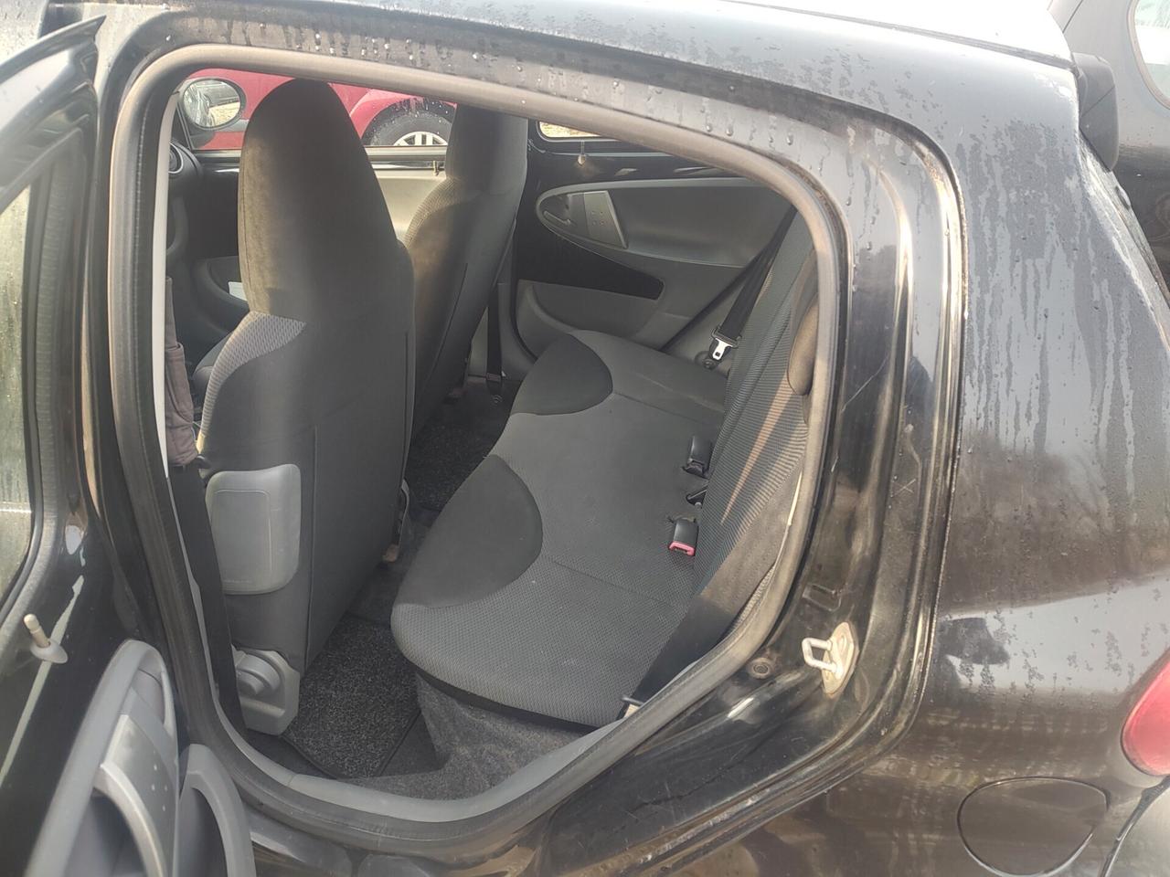 Toyota Aygo 1.0 12V VVT-i 5 porte