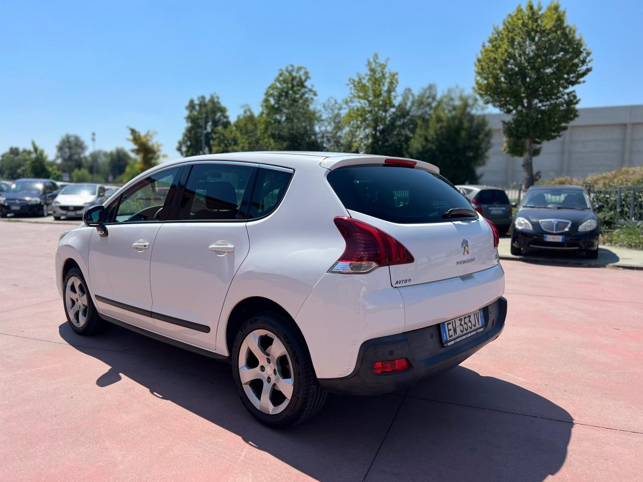 Peugeot 3008 1.6 HDi 115CV Allure