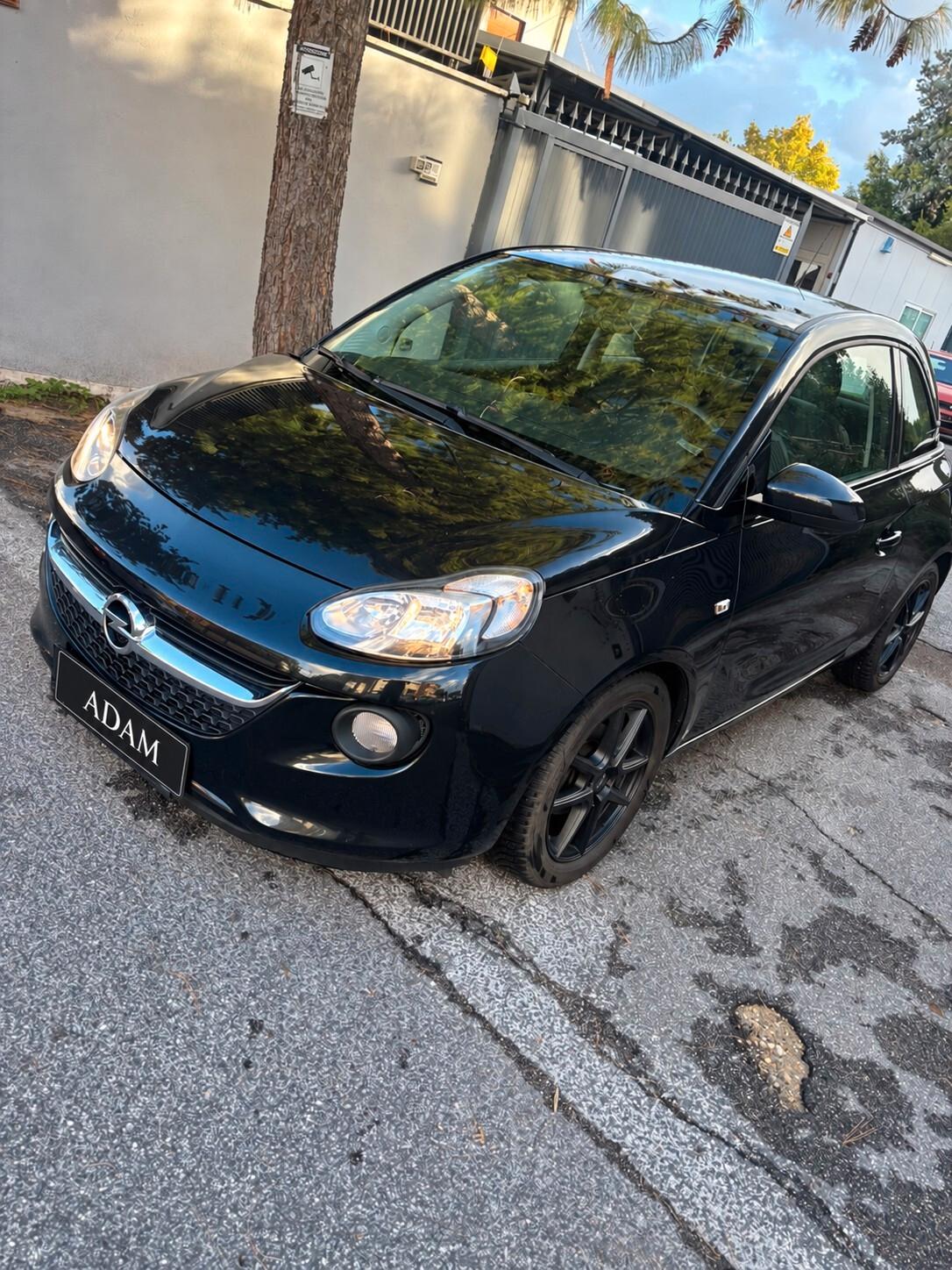 Opel Adam 1.2 70 CV