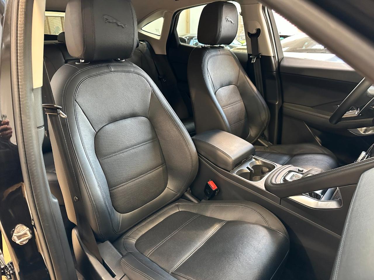 Jaguar E-Pace 2.0d i4 mhev SE awd 163cv auto-20"-Pelle-Camera 360