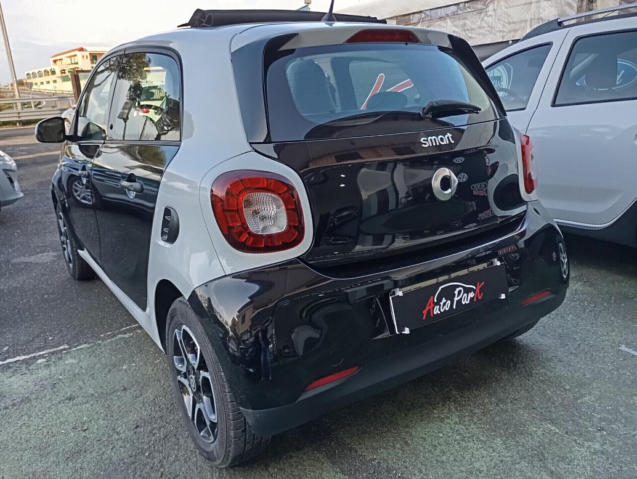 Smart ForFour Cabrio 1.0 70CV Prime Aut.