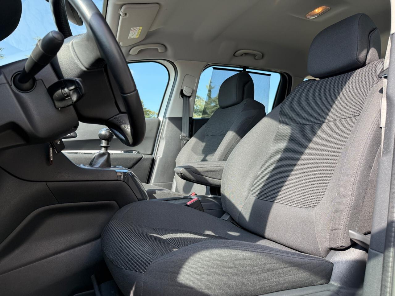 Peugeot 5008 BlueHDi 120 EAT6 S&S Active