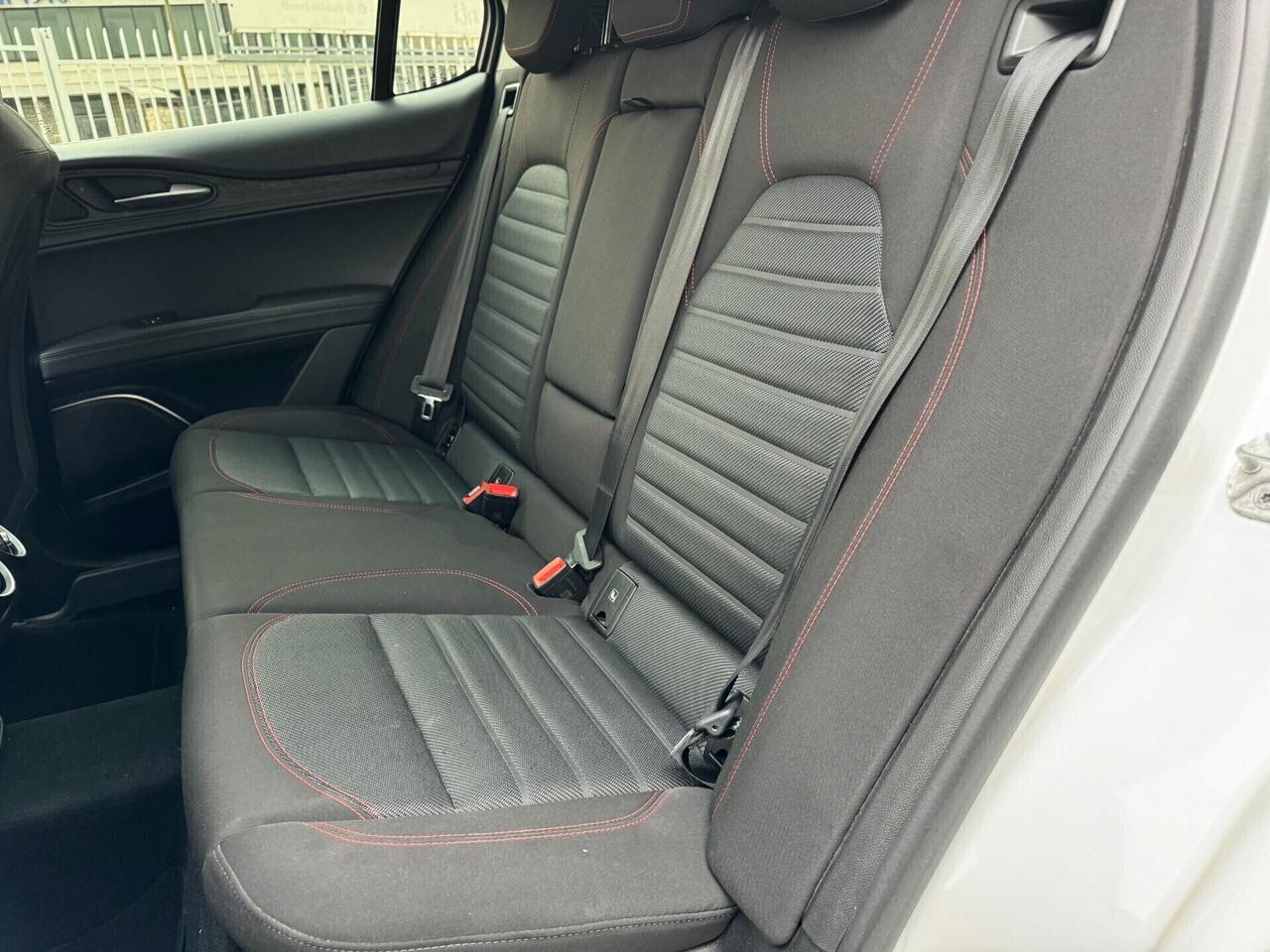 Alfa Romeo Stelvio 2.2 190 CV AT8 Q4 Business