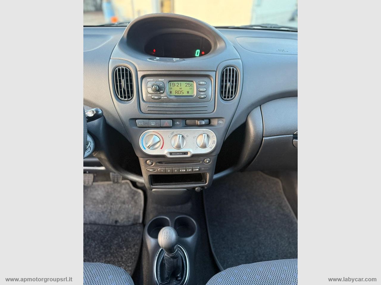 TOYOTA Verso 1.3 I 16V CAT SOL