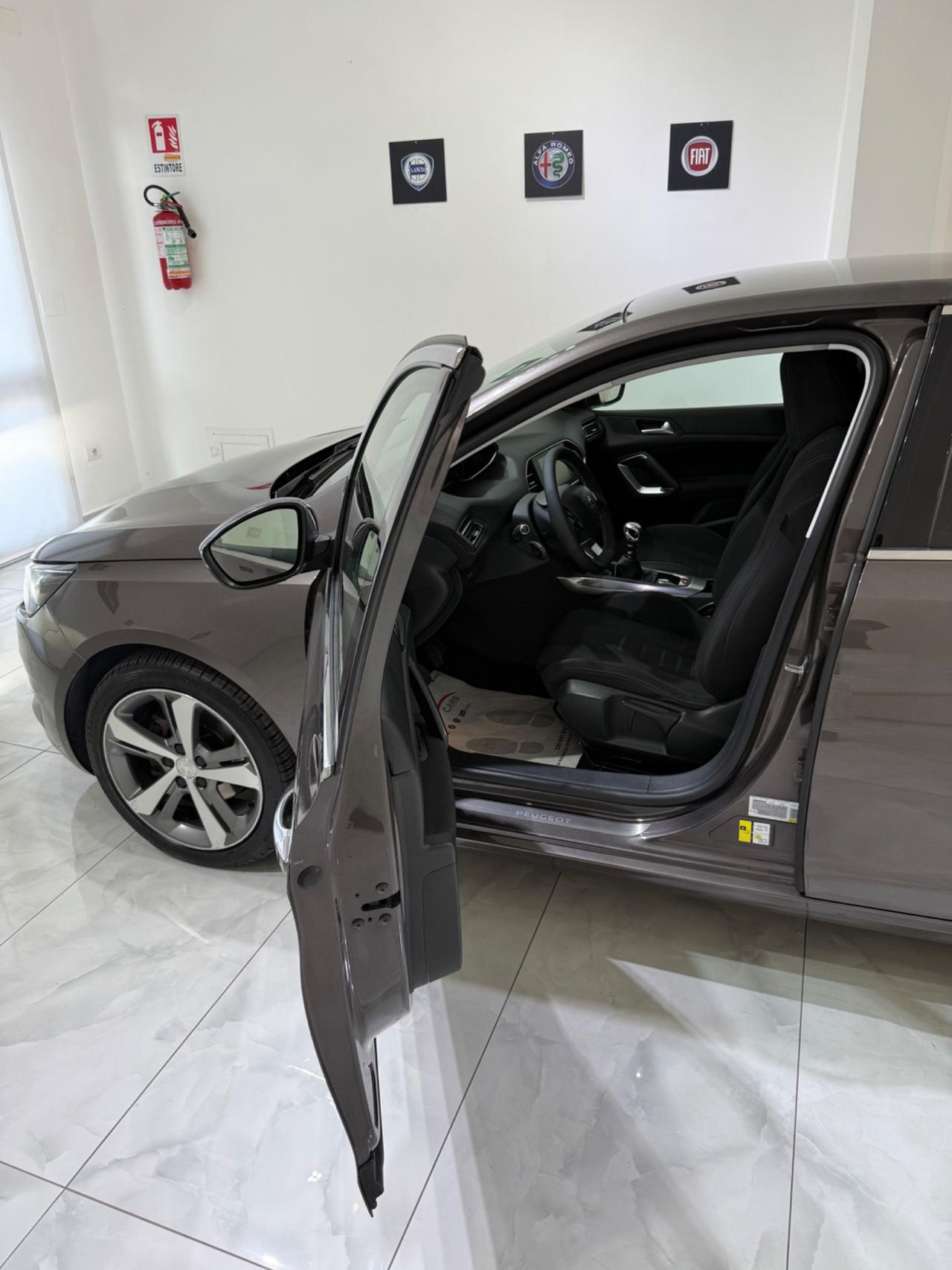 PEUGEOT 308 1.6 E-HDI 115 CV STOPESTART ALLURE PACK