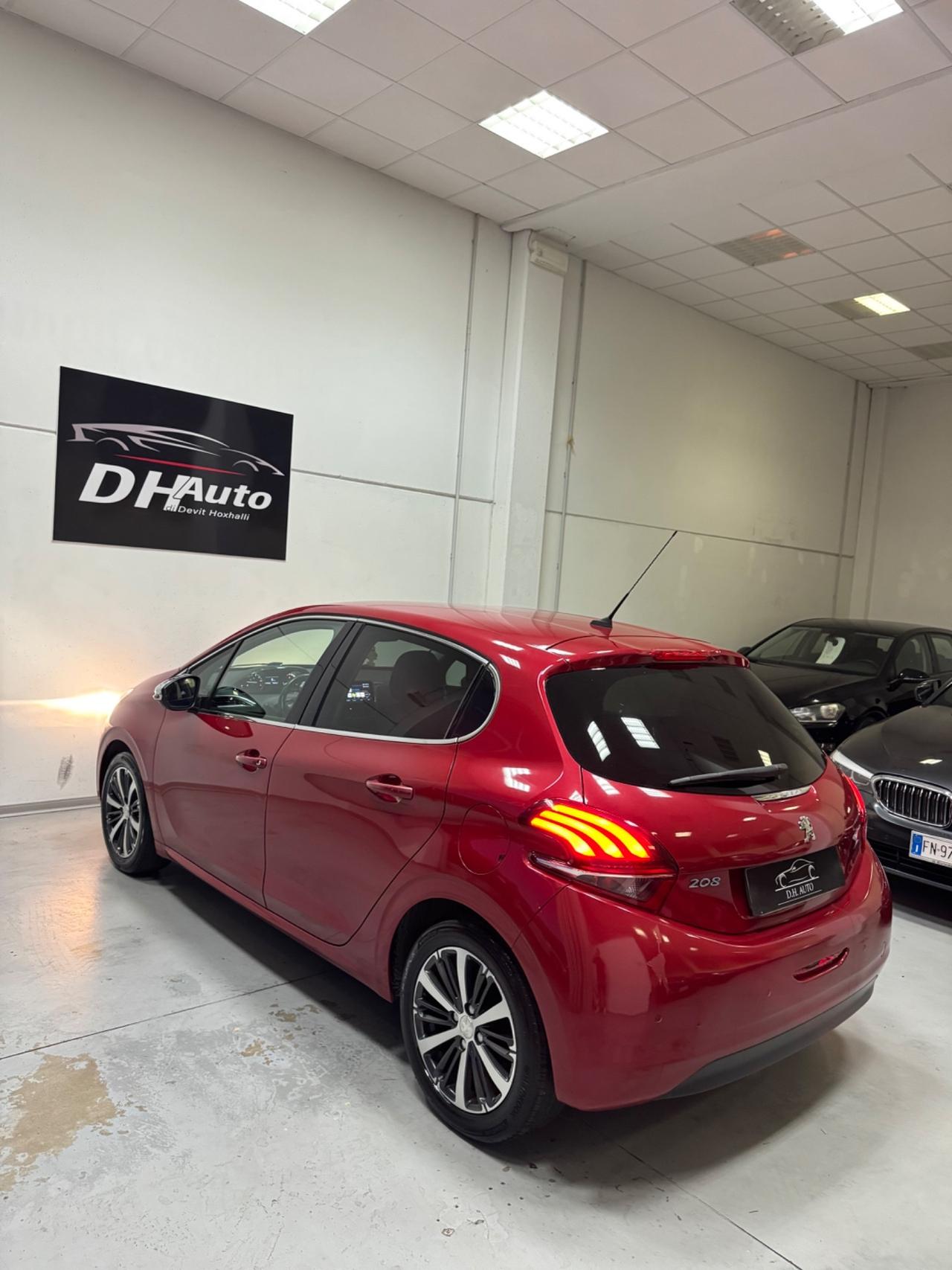 Peugeot 208 PureTech 82 5 porte Allure