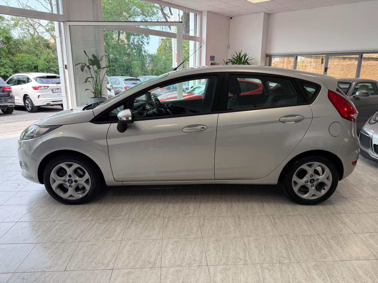 Ford Fiesta 1.4 TDCi 70CV 5P Titanium UNIPRO