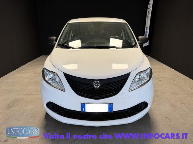 LANCIA Ypsilon 1.0 Hybrid 70 cv Ecochic Silver - PROMO
