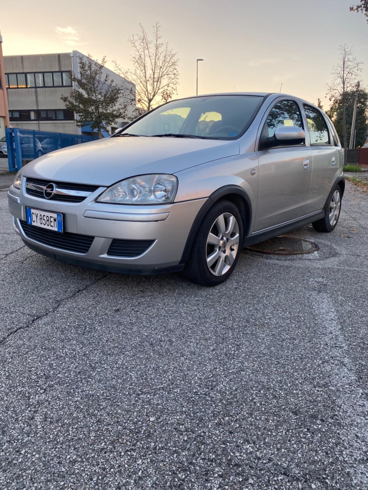 Opel Corsa 1.3 16V CDTI cat 5 porte Enjoy