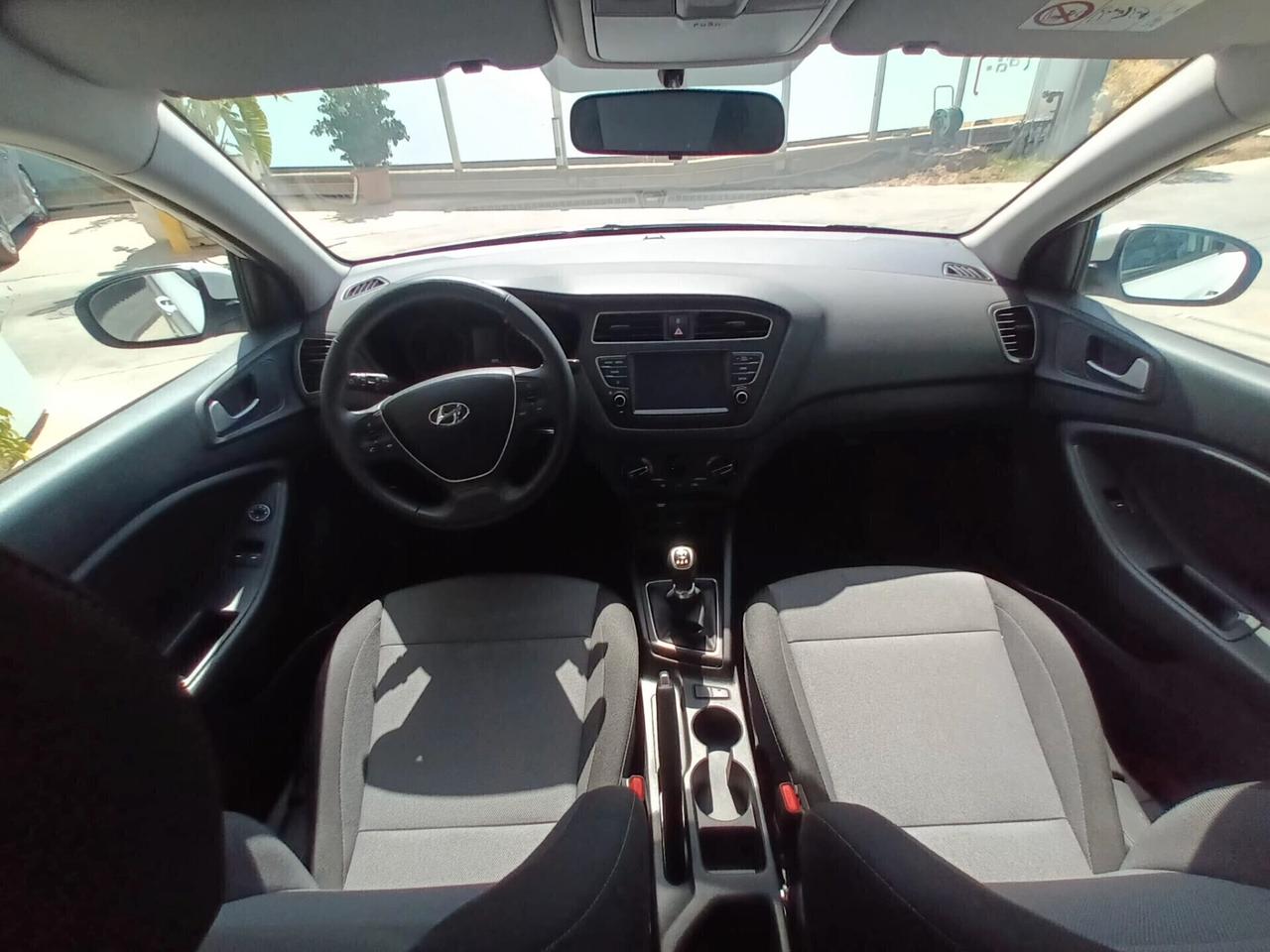 Hyundai i20 GPL 1.2 Connect Line MPI 75 CV