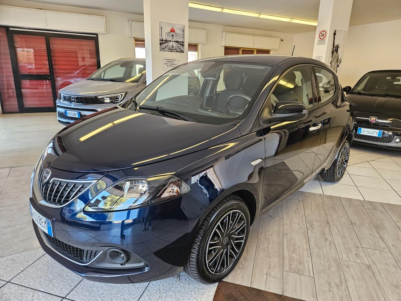 Lancia Ypsilon 1.0 Firefly GOLD Benzina/Hybrid S&S 70CV