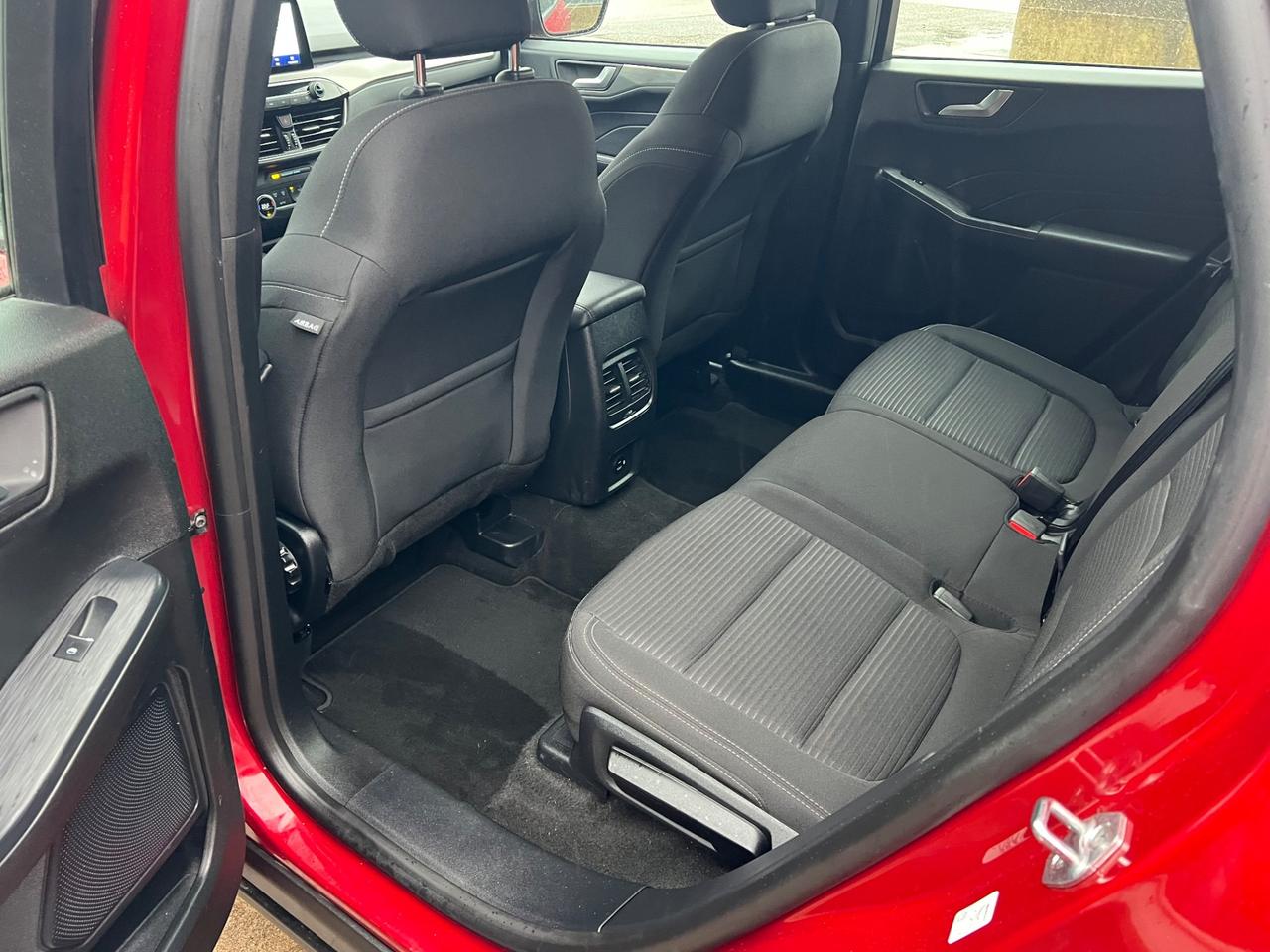 Ford Kuga 2.0 EcoBlue Hybrid 150 CV 2WD Titanium Business