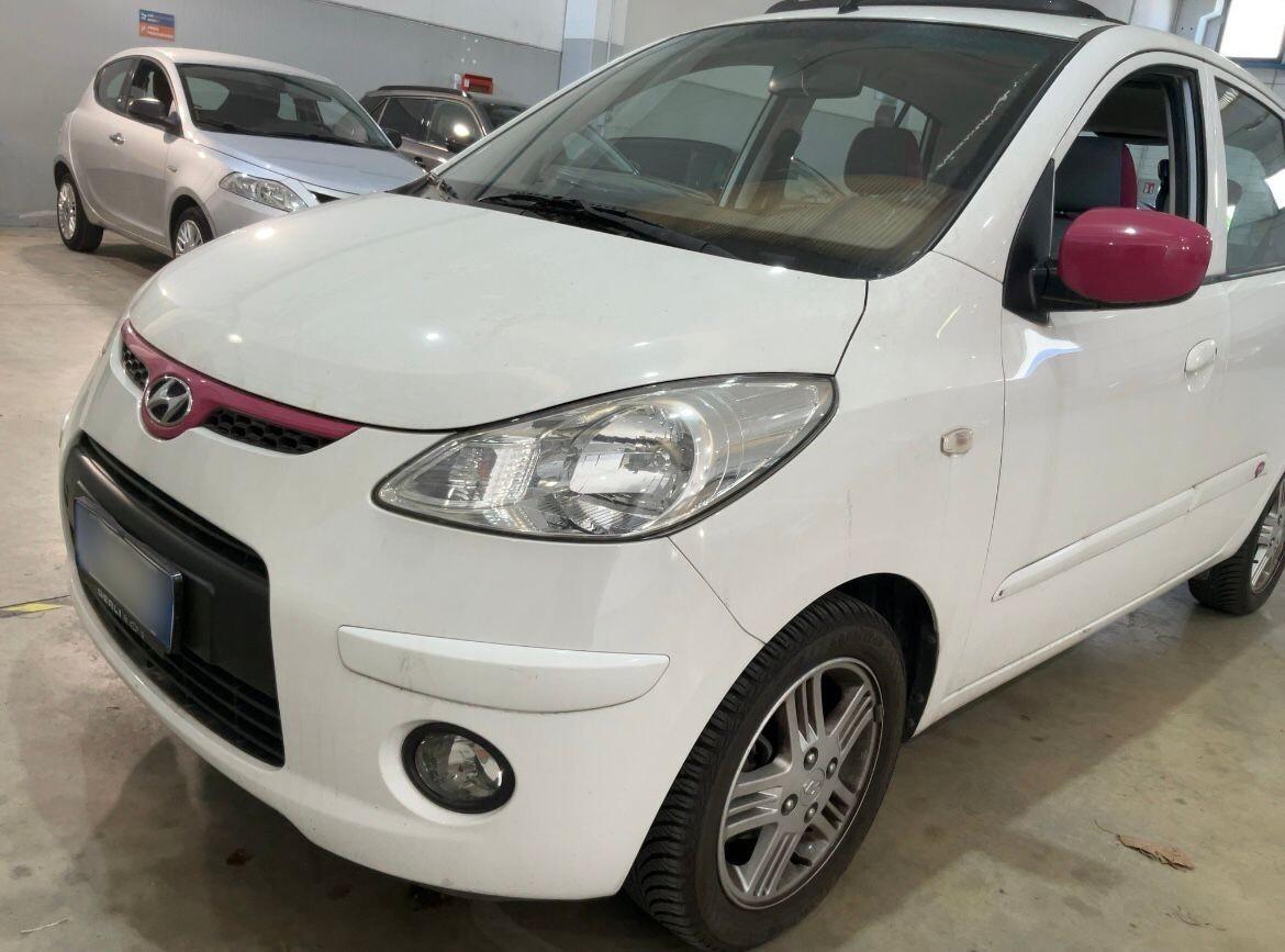 Hyundai i10 Fiorucci con tetto apribile 53.000km