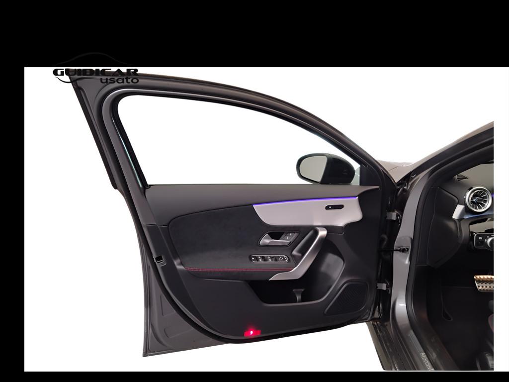 Mercedes-Benz Classe A - W177 2023 - A 180 d AMG Line Advanced Plus auto