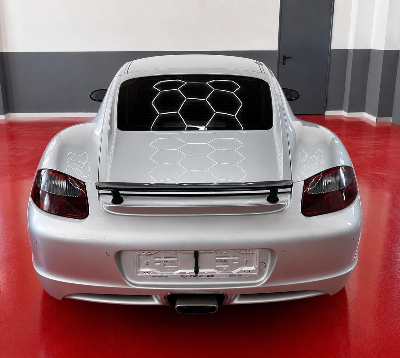 Porsche Cayman 2.7